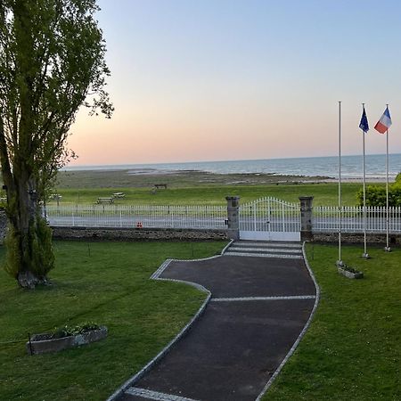 La Salmoniere Hotel Le Vivier-sur-Mer Exterior photo